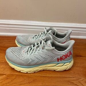 Hoka clifton 7 sneakers